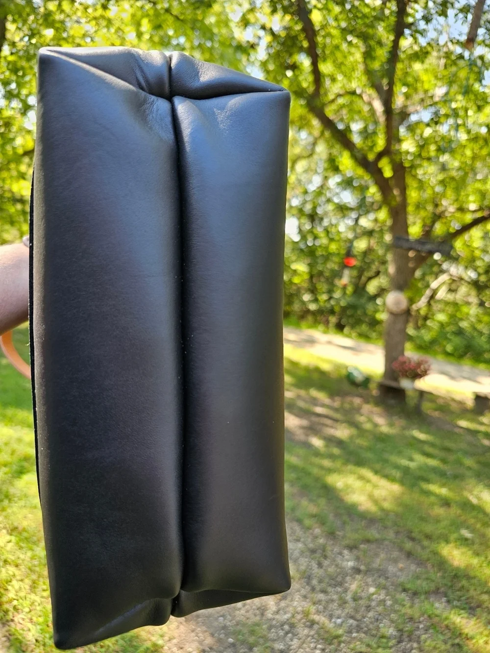 NWT AP Portland Leather Goods Small Classic Black Tote with Tan Handles(Tandles)